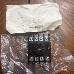 General Electric D-41 Amplifier Mounting Base/socket Nos. Fixed Price $19.99.
